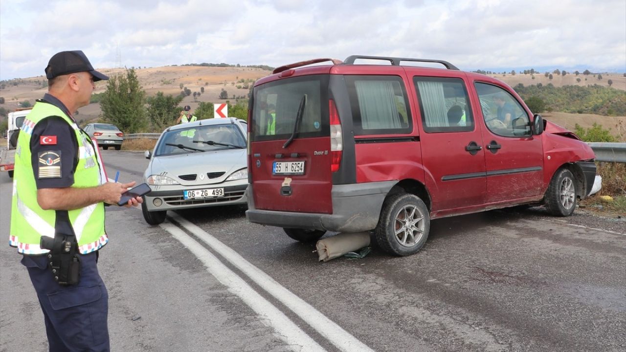 Samsun'daki Trafik Kazasında Dört Kişi Yaralandı