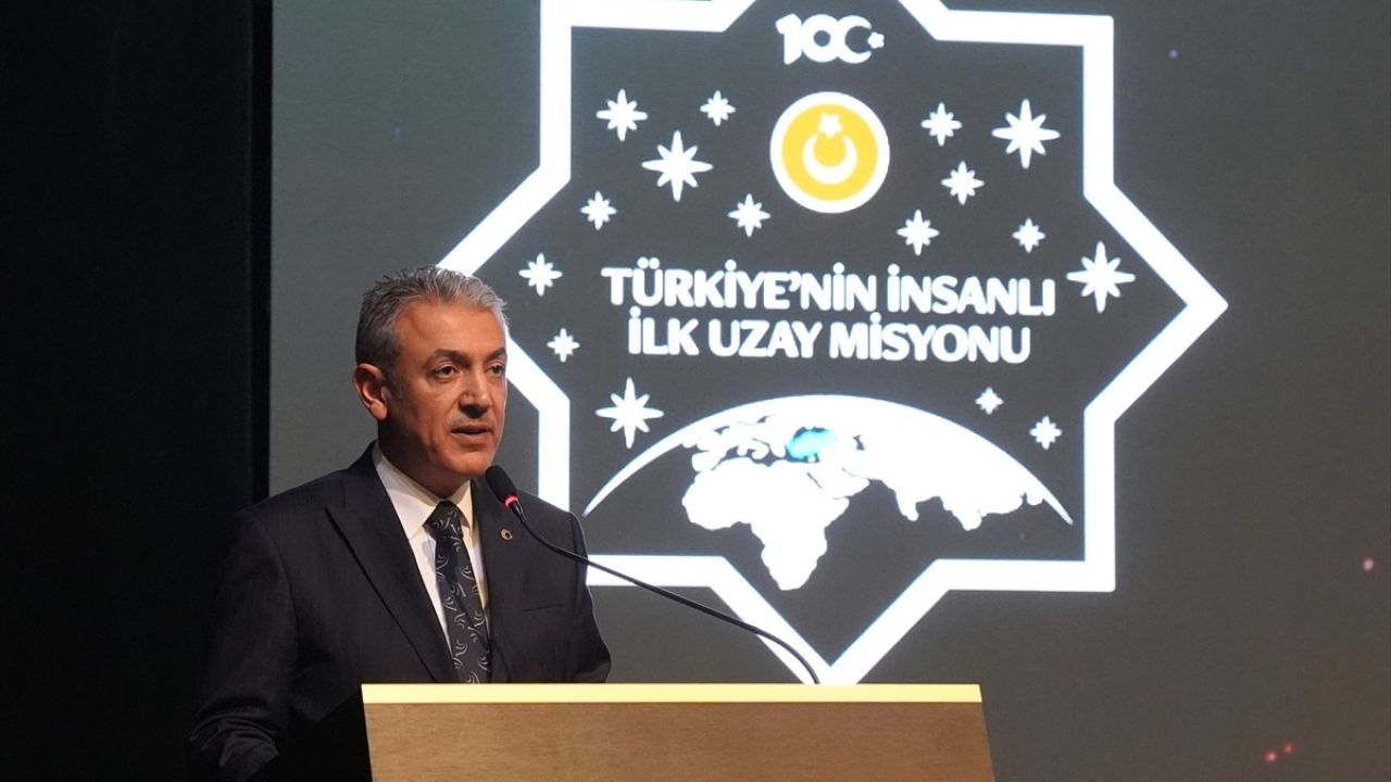 Bakan Kacır, Mardin'de Astronot Buluşmasında Gençlere İlham Verdi