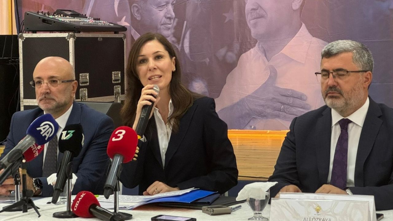 AK Parti'den Afyonkarahisar'da Güçlü Türkiye Vurgusu