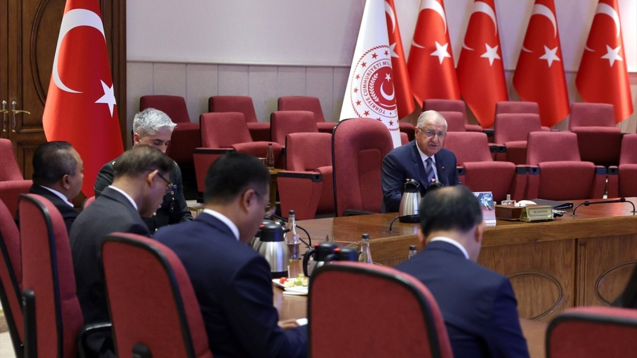 Milli Savunma Bakanı Güler, ASEAN Büyükelçilerini Ağırladı