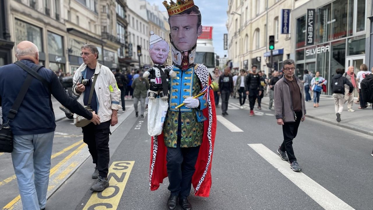 Fransa'da Macron'a Karşı Protestolar Yükseliyor