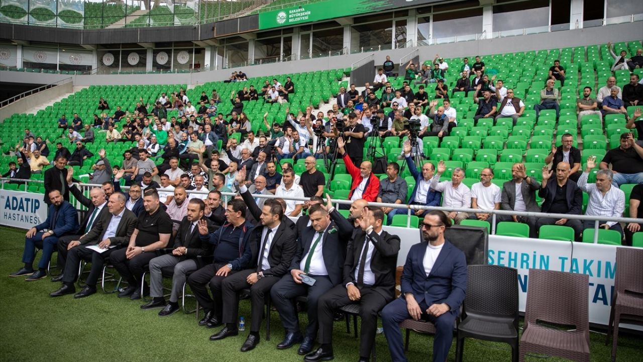 Cumhur Genç Sakaryaspor'un Yeni Başkanı