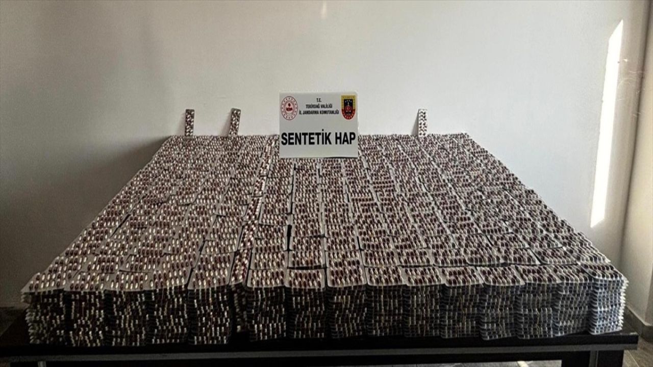 Çerkezköy'de Terk Edilen Araçta 55 Bin 398 Sentetik İlaç Ele Geçirildi