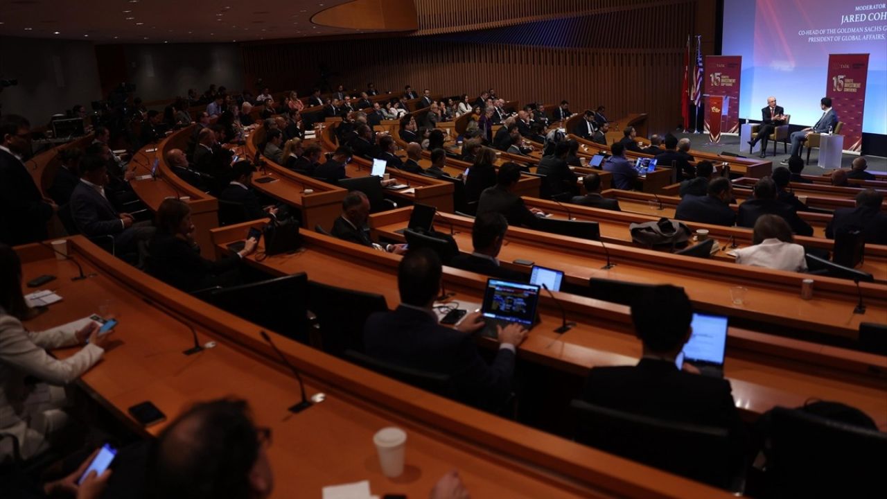 Bakan Şimşek, ABD'de Kredi Derecelendirme Kuruluşlarıyla Toplantılar Yaptı