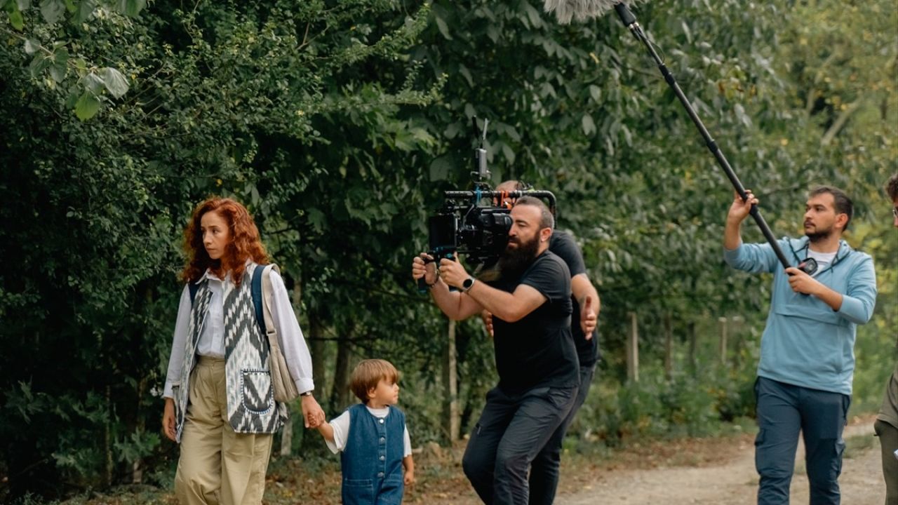 Yeşim Tonbaz'ın 'Hacer' Filmi, Kendini Bulma Arayışını Anlatıyor