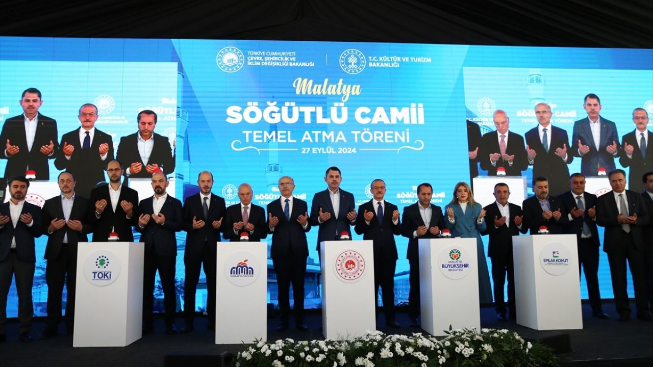 Bakan Kurum'dan Malatya'da Temel Atma Törenine Katılım