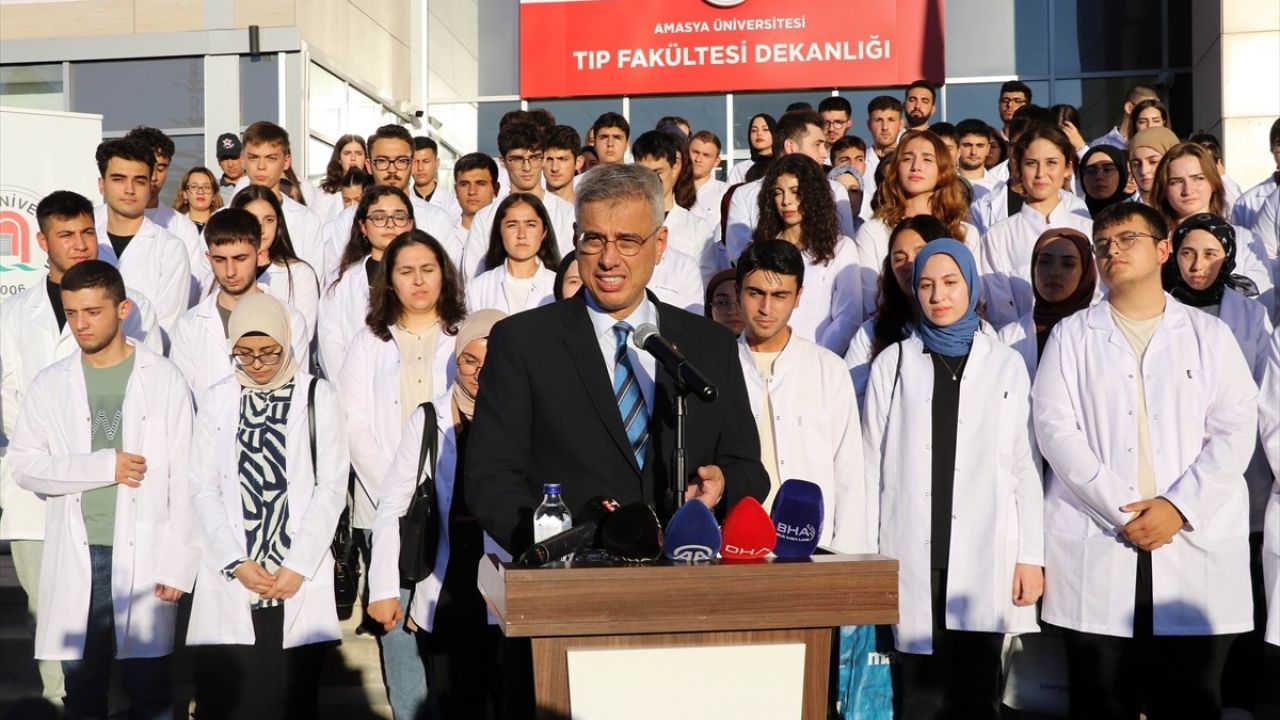 Sağlık Bakanı Memişoğlu, Amasya Üniversitesi'nde Akademik Yıl Açılışına Katıldı