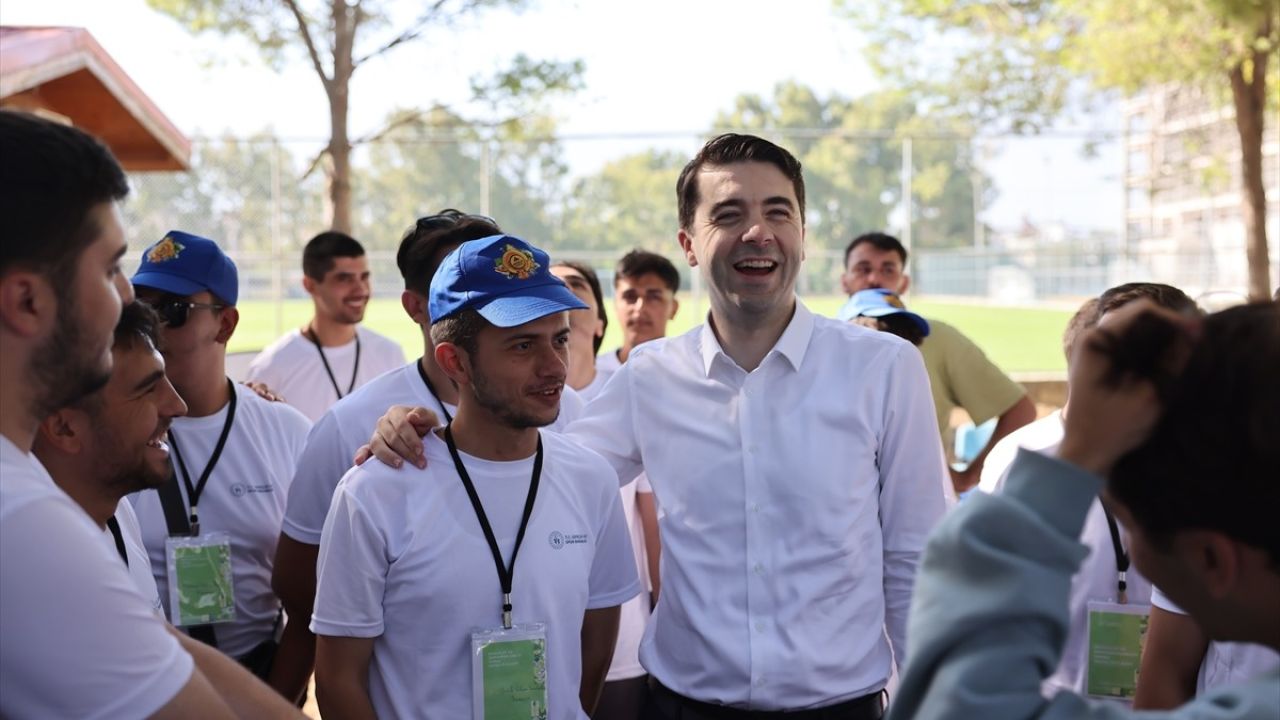 Üniversite Kazanan Gençler İçin Kariyer ve Motivasyon Kampları Açılıyor