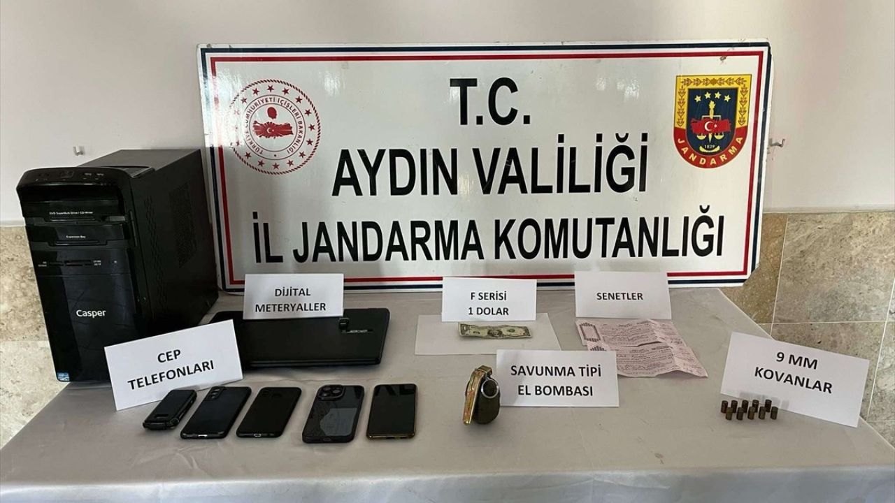 Aydın'da FETÖ Şüphelisinin Aracında El Bombası ve F Serisi Dolar Bulundu