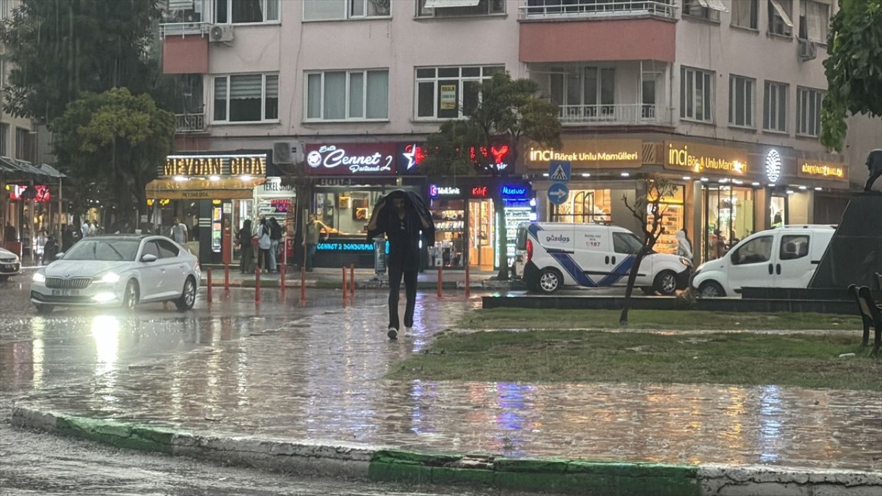 Edirne ve Kırklareli'nde Şiddetli Sağanak