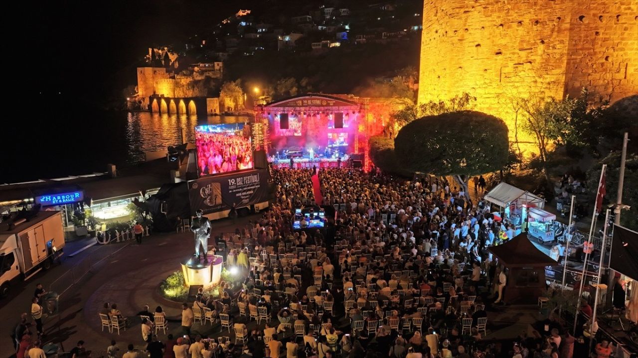 Alanya Caz Festivali 2023'te Barış Doğukan Yazıcı ve Monica Molina Müzikseverlerle Buluştu