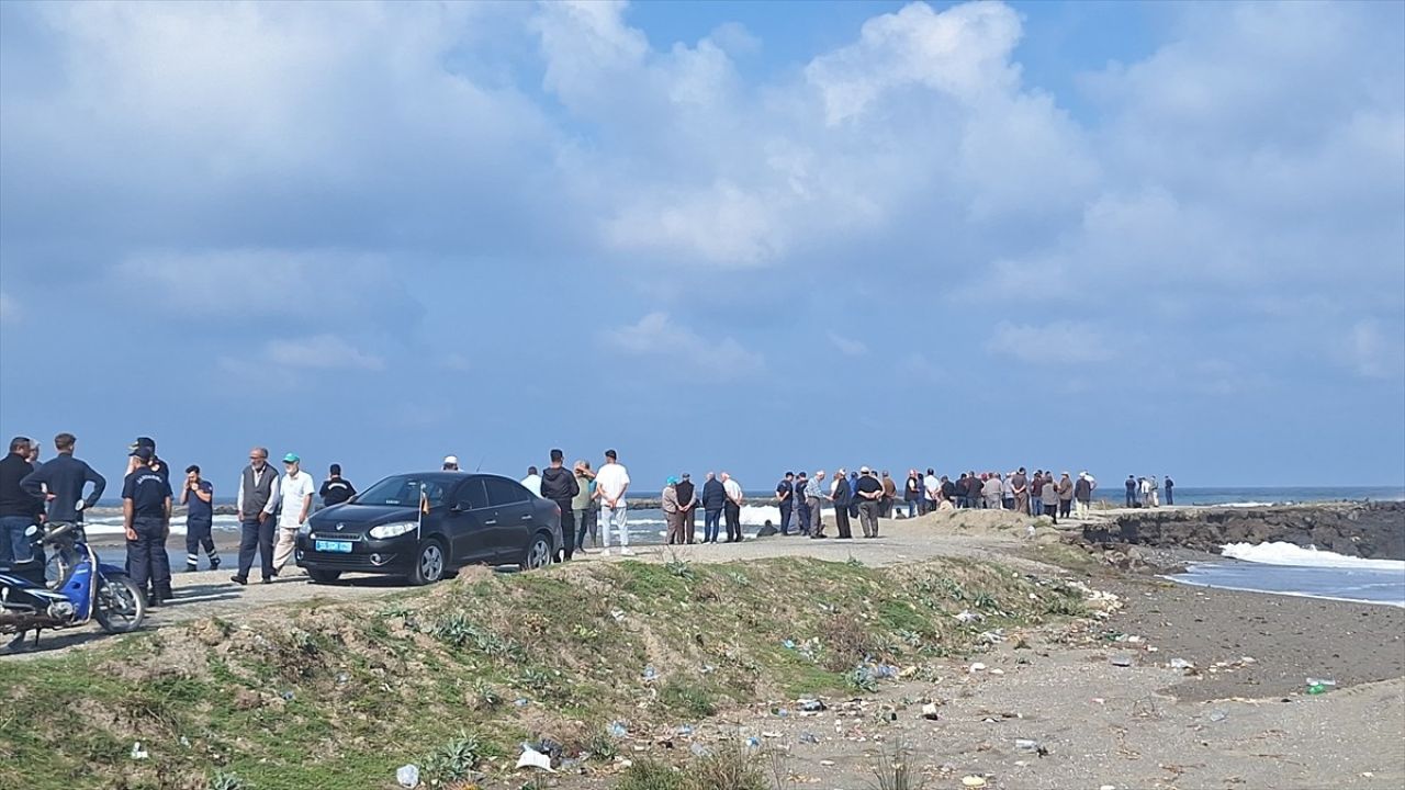 Samsun'da Kaybolan Balıkçı İçin Arama Çalışmaları Başlatıldı