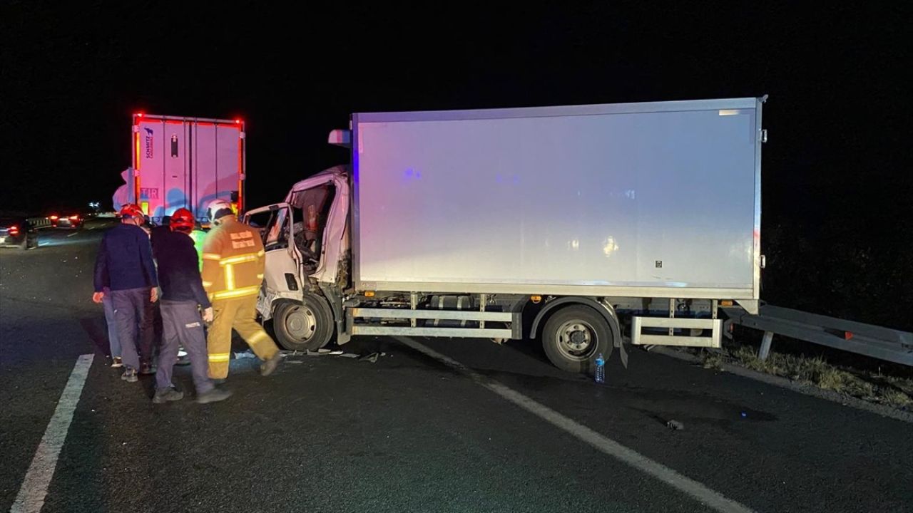 İstanbul-İzmir Otoyolunda Zincirleme Kaza: 1 Ağır Yaralı