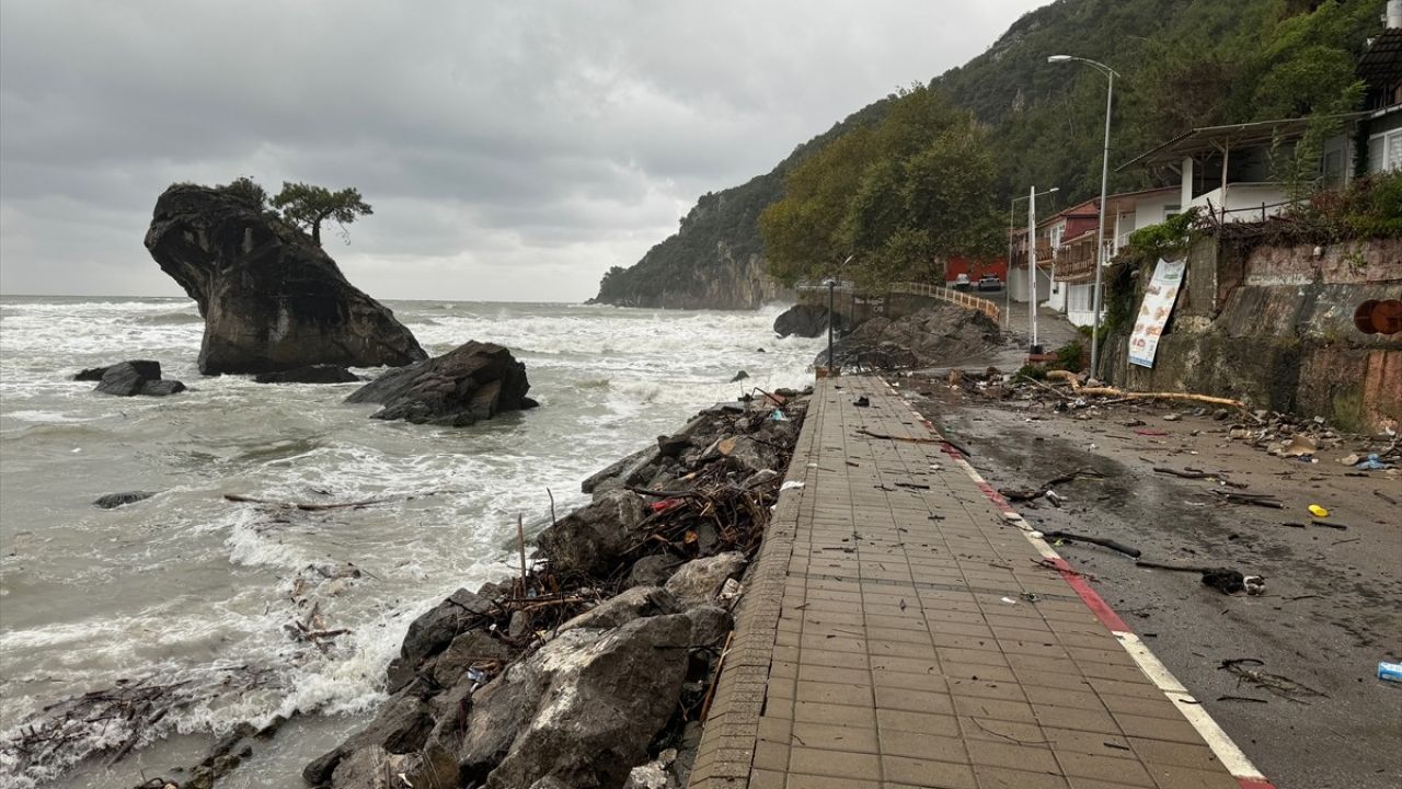 Bartın İnkumu Sahili'nde Sağanak Sonrası Kirlilik Alarmı