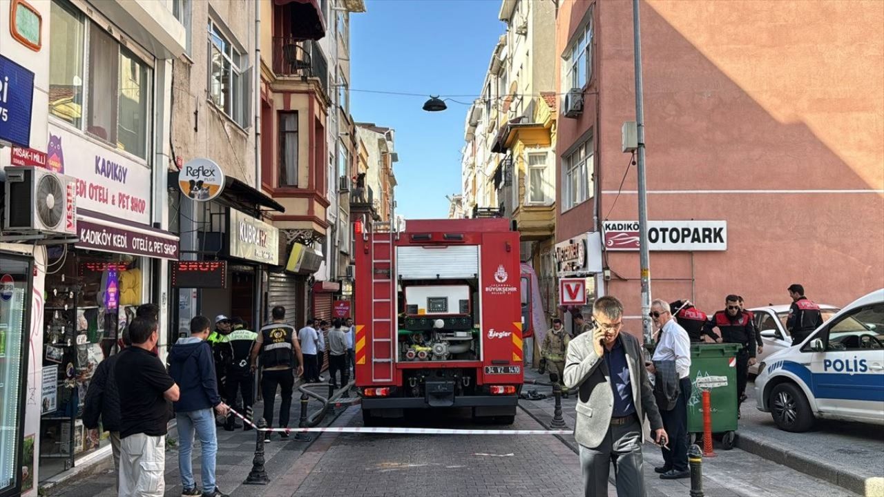 Kadıköy'de Patlama: 1 Yaralı