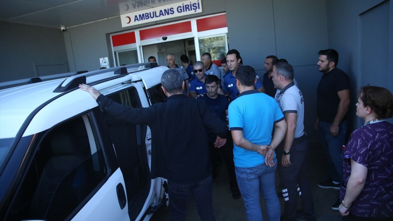 Ordu'da Hastanede Bıçaklı Kavga: Güvenlik Görevlisi ve Temizlik Personeli Yaralandı