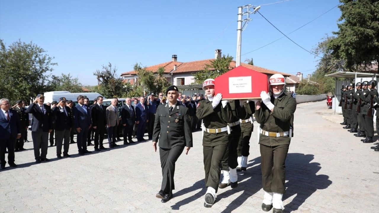 Edirne'de Kore Gazisi Mustafa Adıgüzel Son Yolculuğuna Uğurlandı