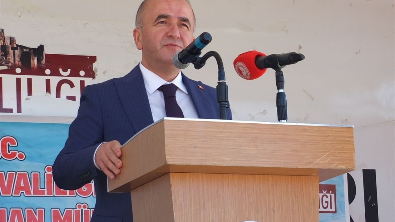 Elazığ'da 3 Milyon Sazan Yavrusu Su Kaynaklarına Bırakılacak