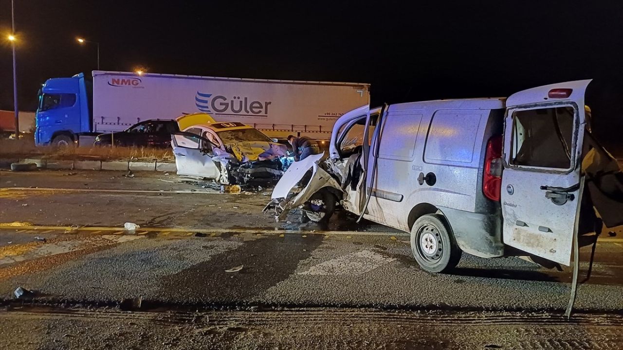 Bolu'da Trafik Kazası: 1 Ölü, 1 Yaralı