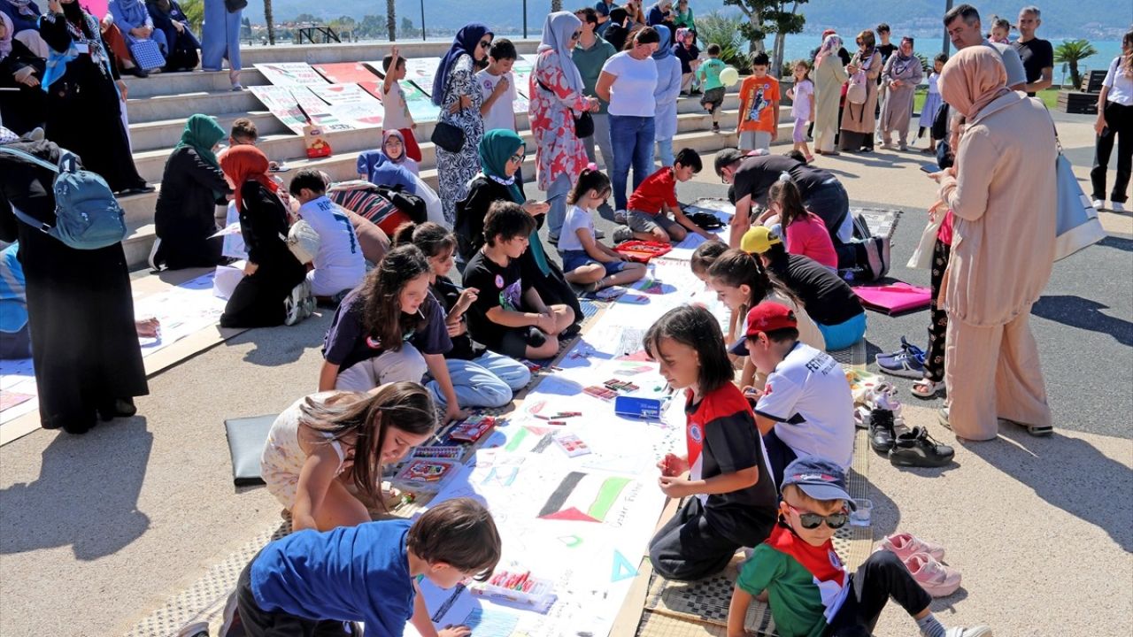 Muğla'da Filistinli Çocuklar İçin Sanat Etkinliği