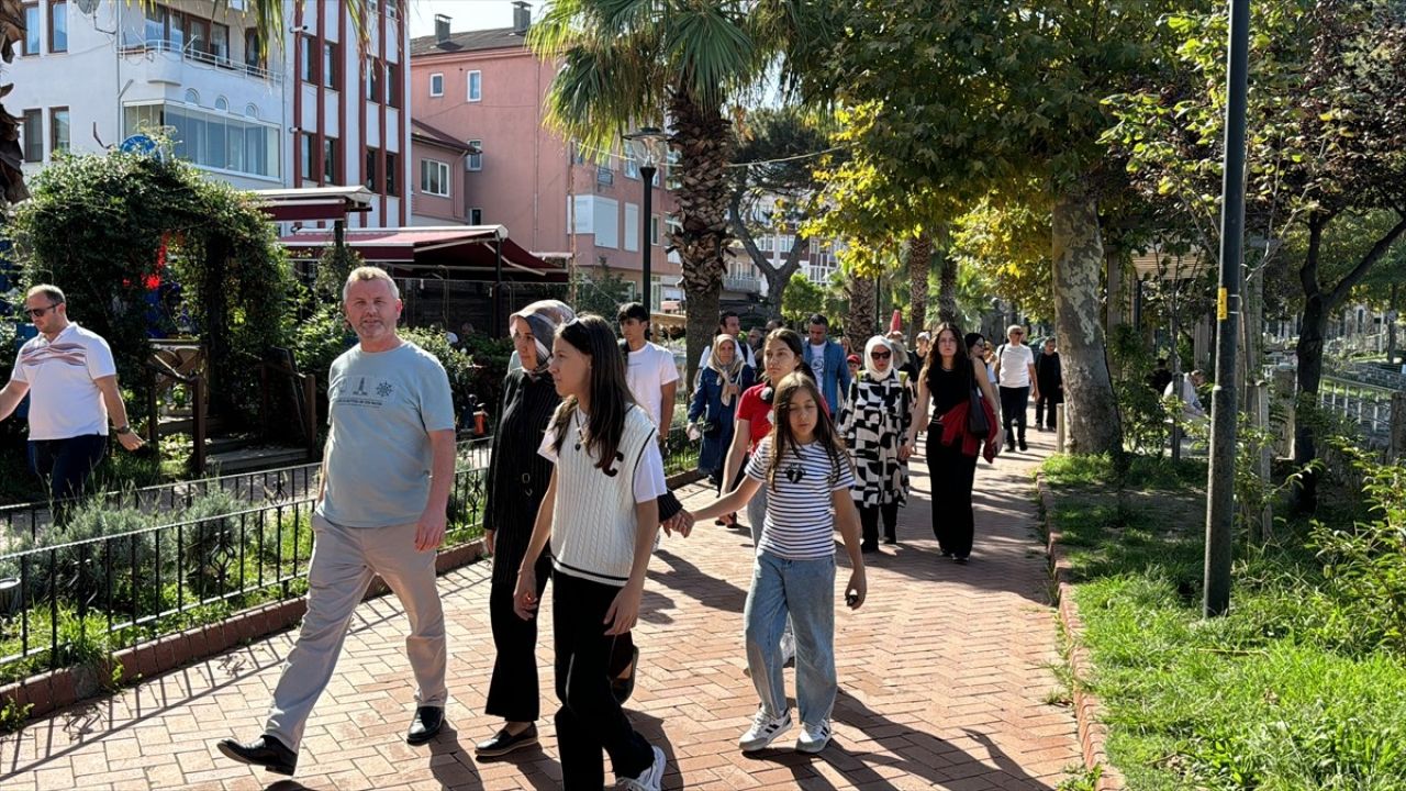 Amasra'da Fırtına Sonrası Ziyaretçi Yoğunluğu