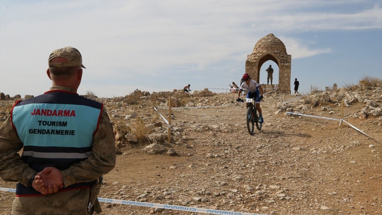 Mardin'de Heyecan Verici Dağ Bisikleti Yarışları Gerçekleşti