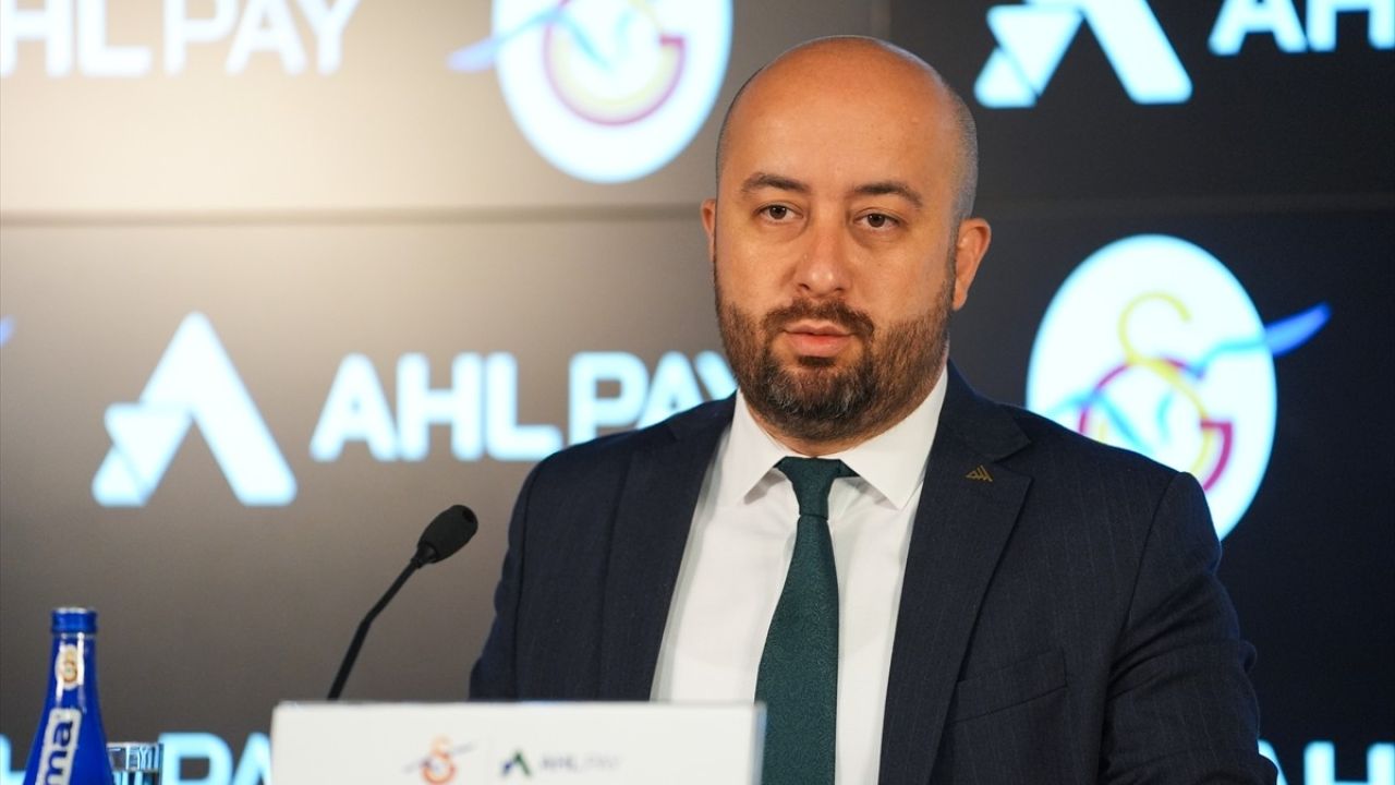 Galatasaray'dan Otizm Yüzme Takımına Destek: AHL Pay ile İşbirliği Yapıldı