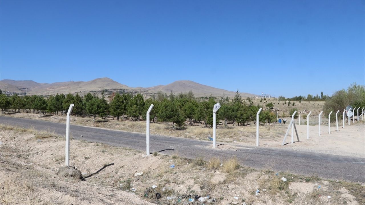 Niğde'de Tartışmalı Tarla Yolu Kapandı