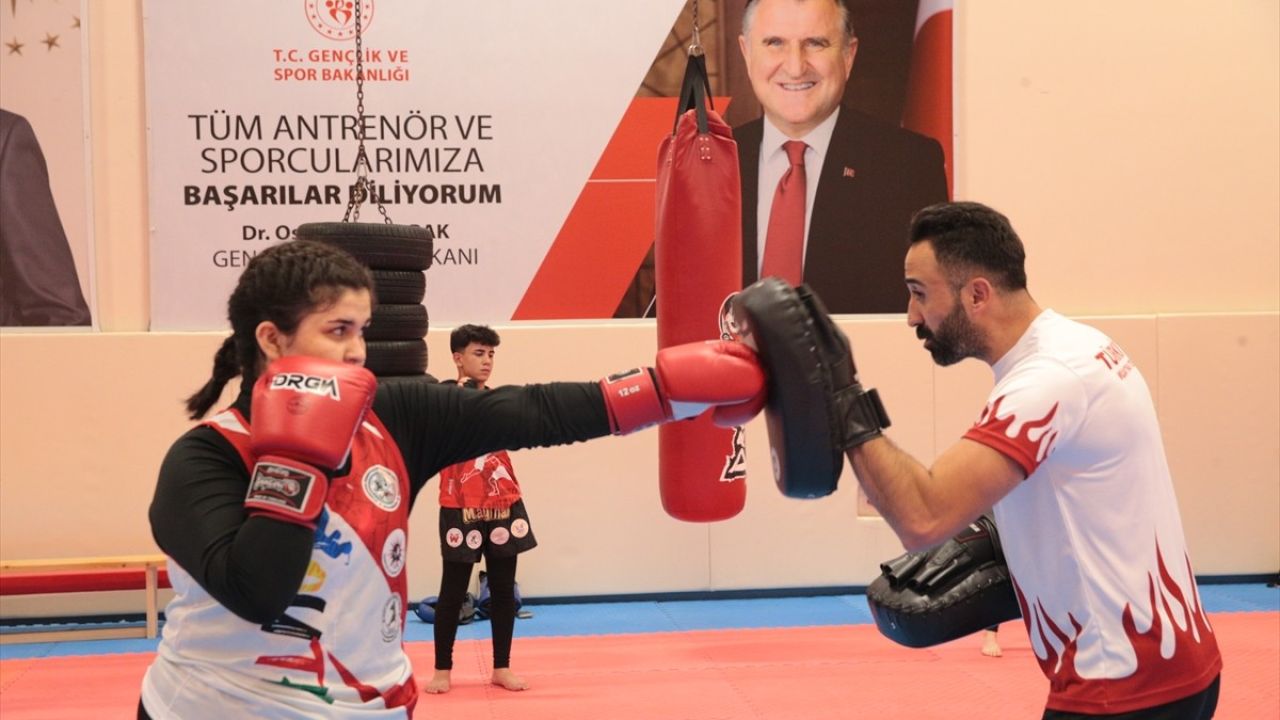 Genç Muay Thai Şampiyonu Selin Nur Kazan, Büyükler Kategorisinde Şampiyonluğa Odaklandı