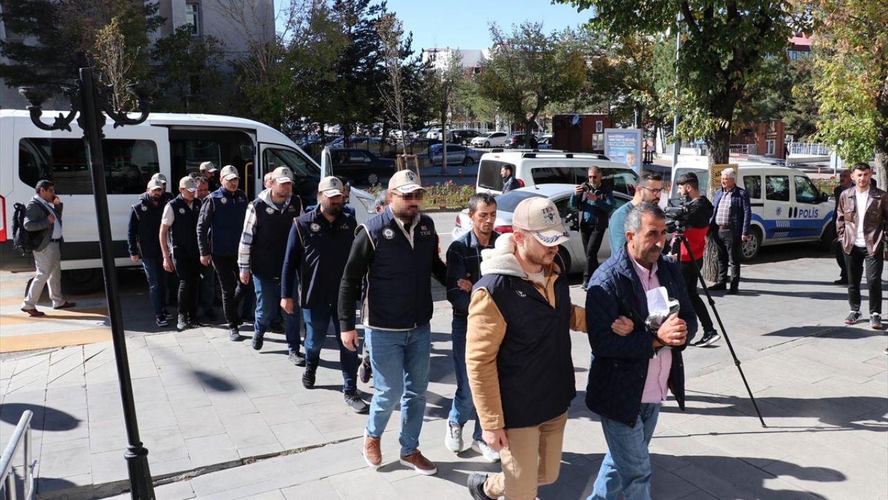 Erzurum Merkezli Operasyonda 25 Şüpheli Gözaltına Alındı