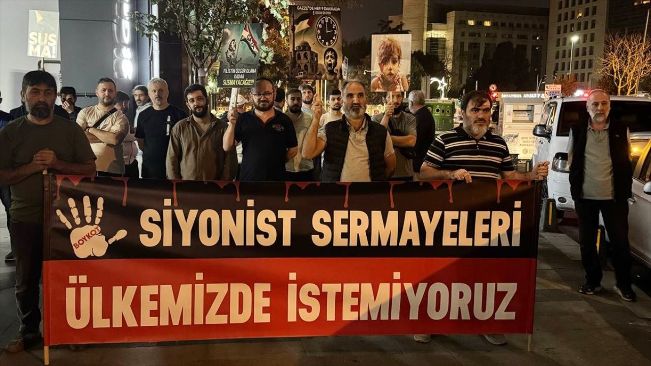 İstanbul'da İsrail Karşıtı Protesto Eylemi