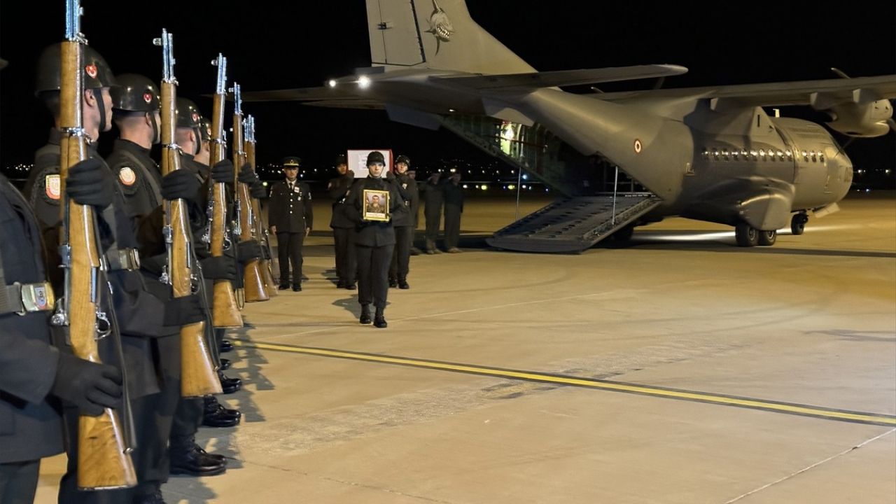 Şırnak'ta Şehit Asker İçin Tören Düzenlendi