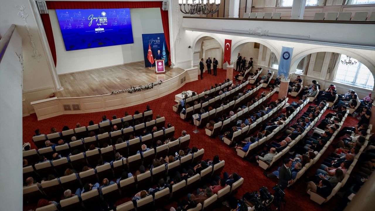 TBMM Başkanı Kurtulmuş'tan Önemli Açıklamalar: Yeni Anayasa ve Üniversitelerin Rolü