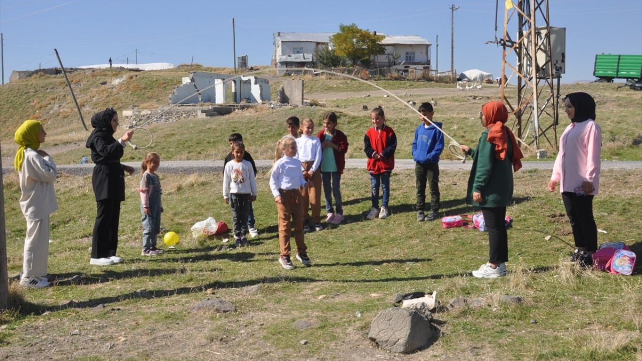 Muş'ta Öğrencilerden Duygu Dolu Bir Yardım Projesi