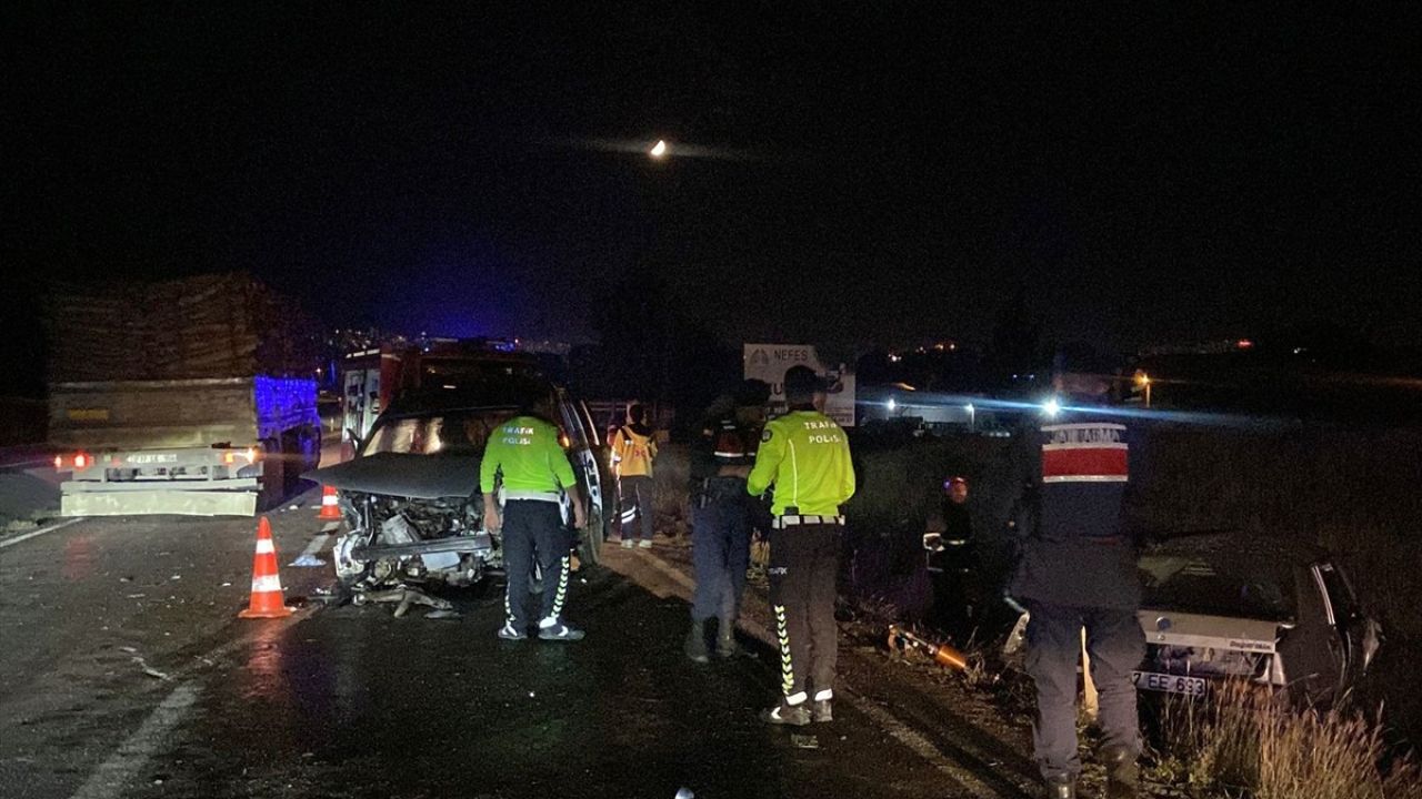 Kastamonu'da Trafik Kazası: 3 Yaralı