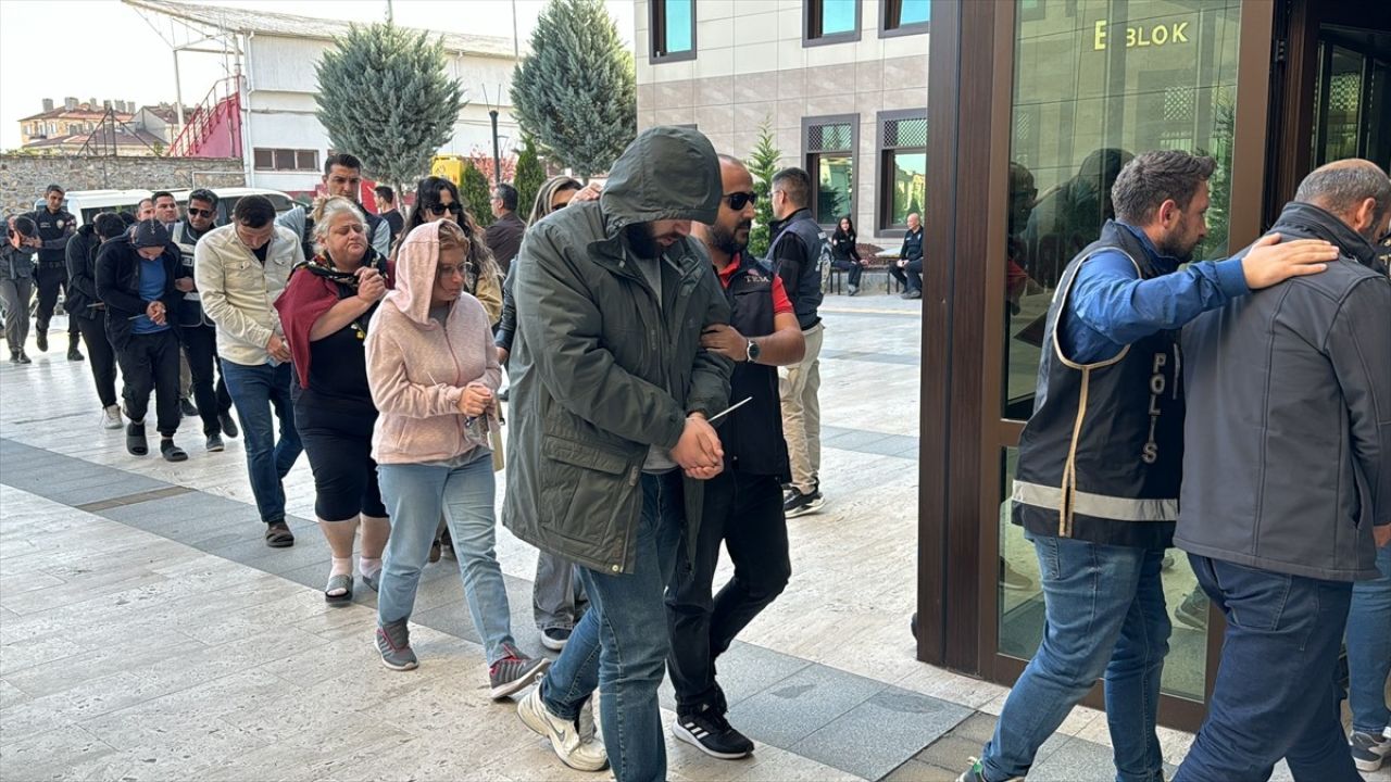 Nevşehir'de Nitelikli Dolandırıcılık Operasyonu: 76 Gözaltı