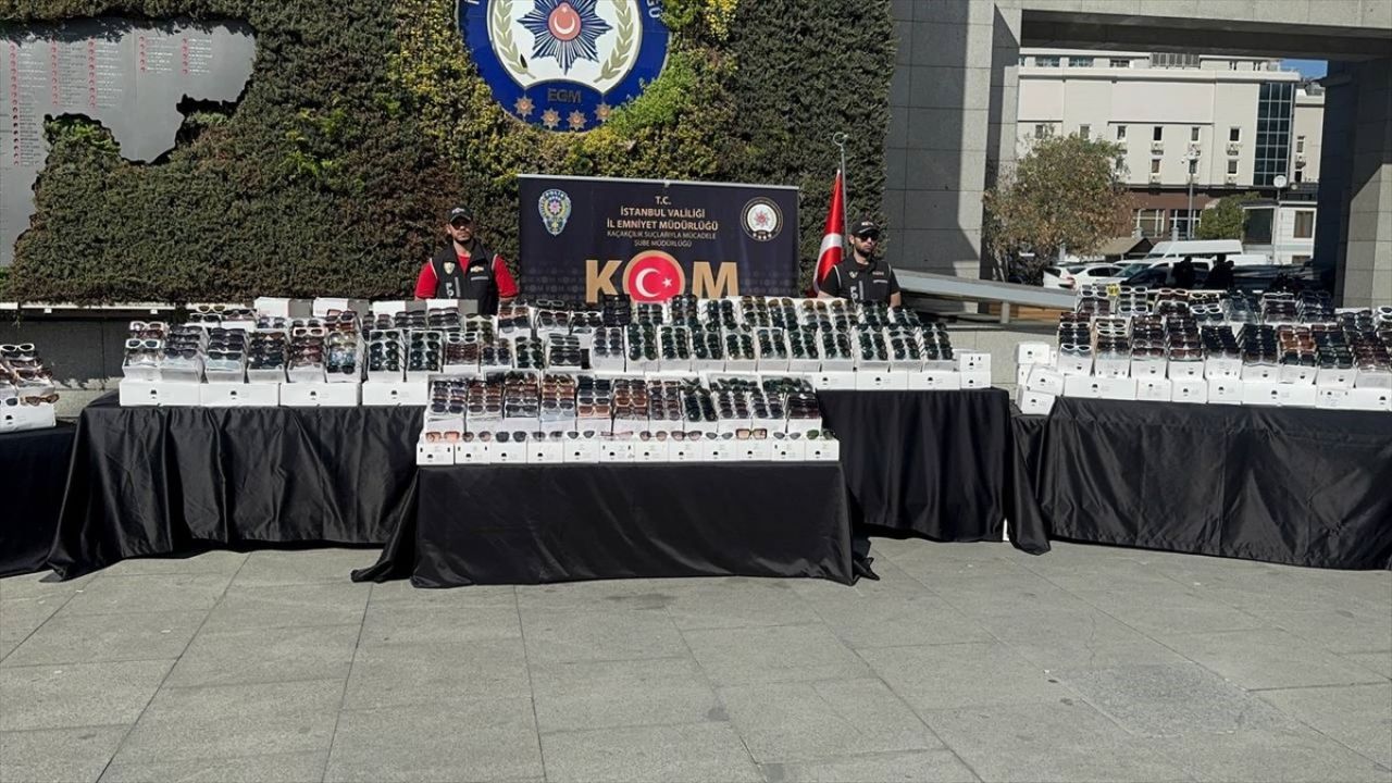 İstanbul'da Kaçak Güneş Gözlüğü Operasyonu