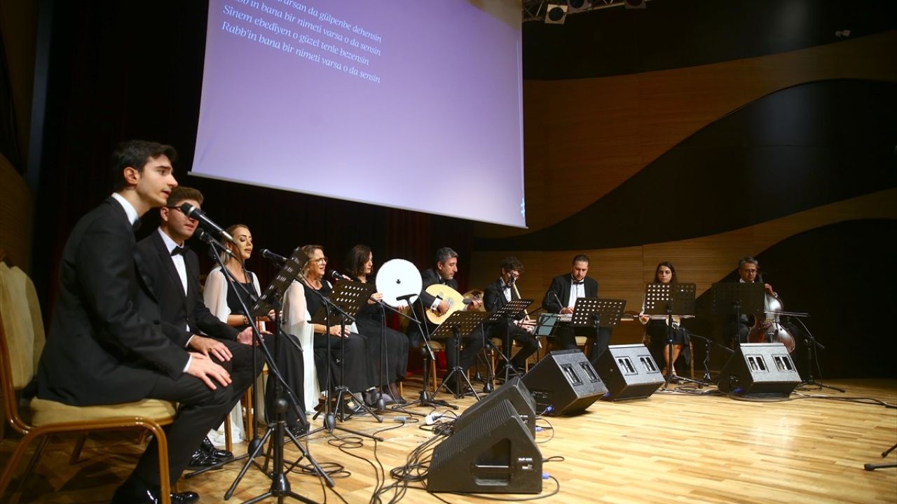 Bakü'de Türk Sanat Müziği Coşkusu