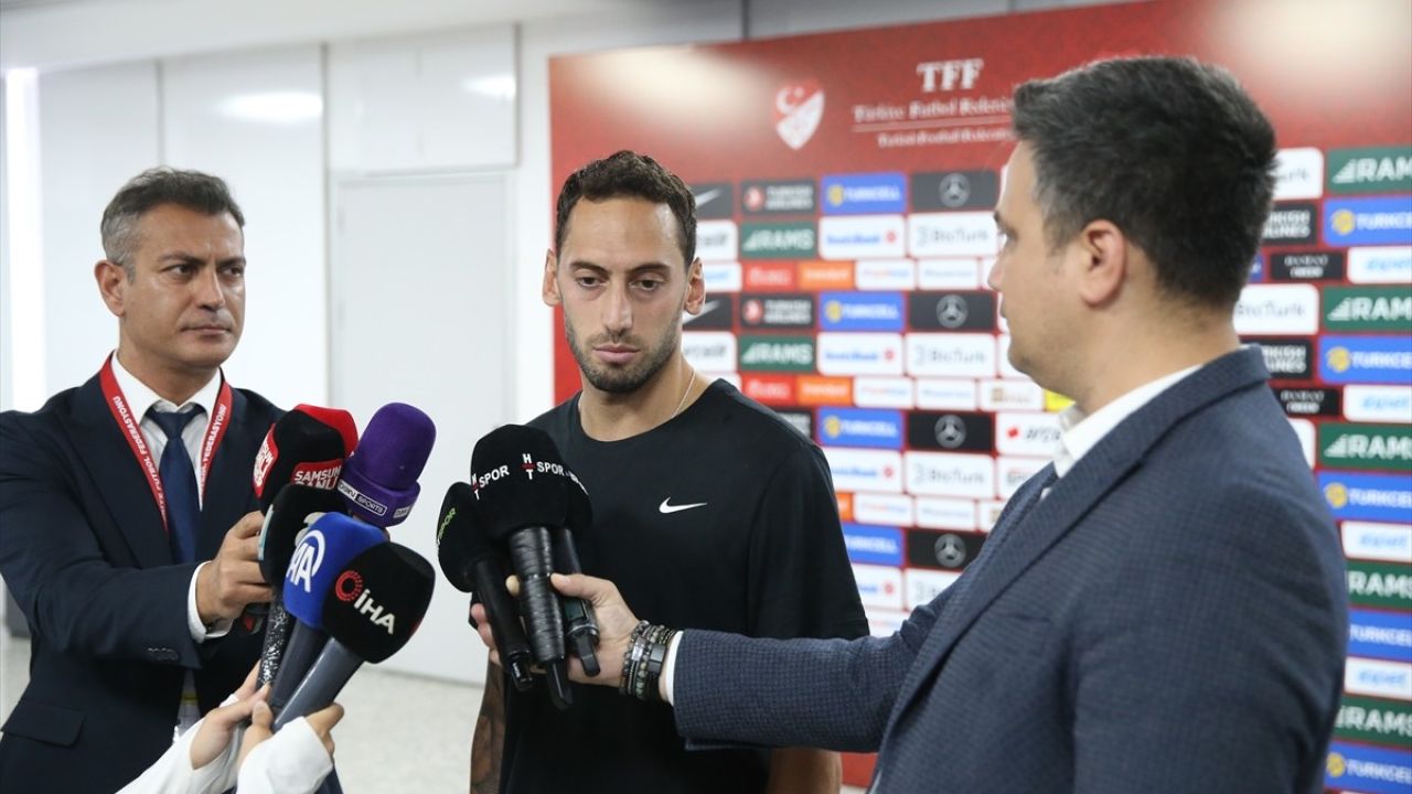 A Milli Takım Kaptanı Hakan Çalhanoğlu: "Gruptan Lider Çıkmayı Hedefliyoruz"