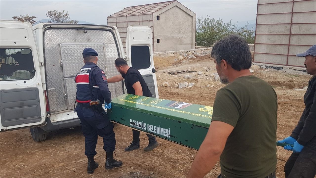 Karabük'te İnşaat İşçisi Banyoda Ölü Bulundu