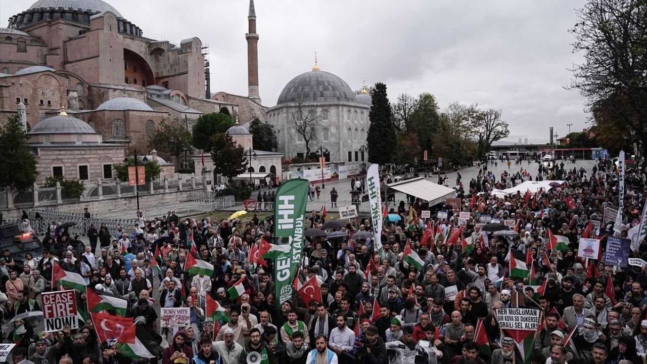 İHH'den Ayasofya'ya 'Susmuyoruz' Yürüyüşü