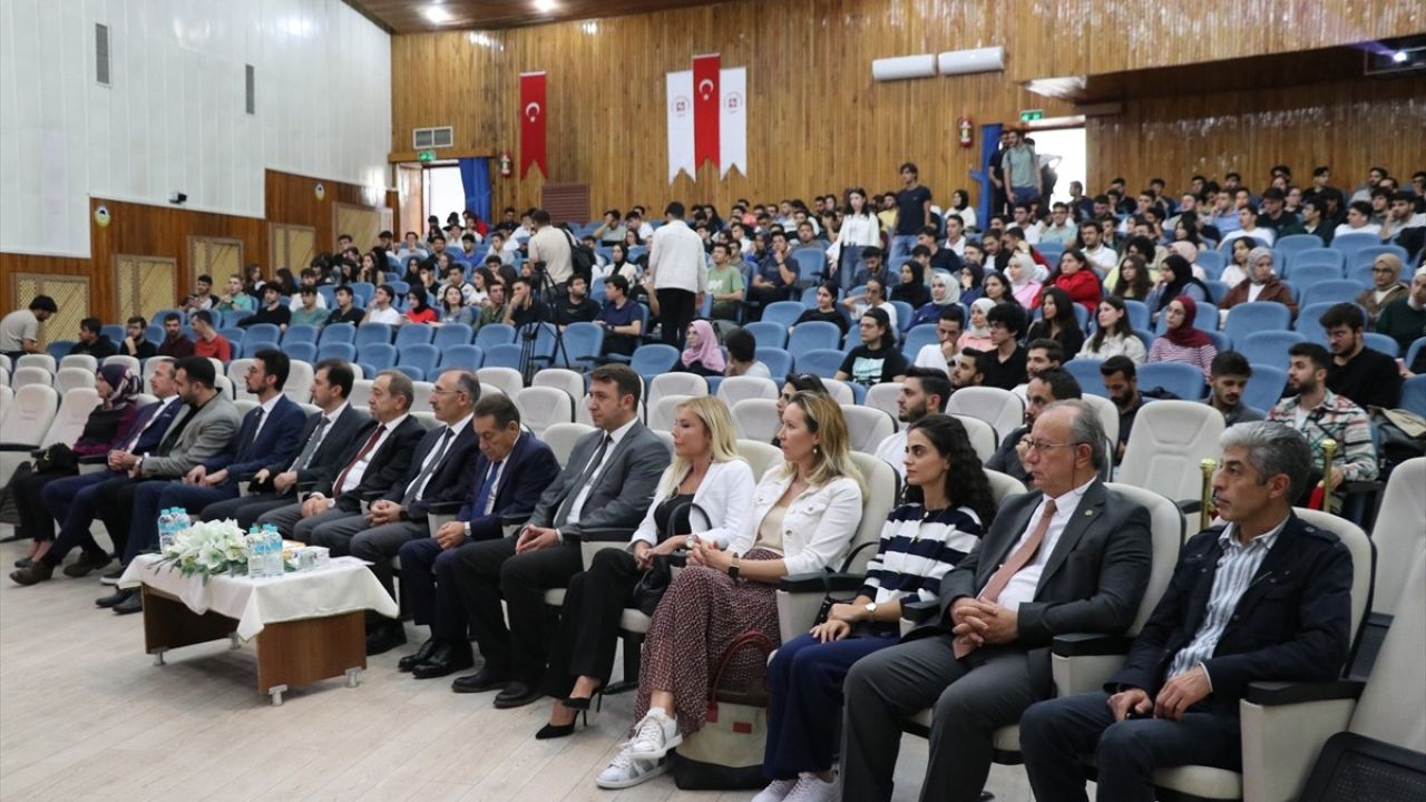 Elazığ'da 4. Bilişim Teknolojileri Kongresi Gerçekleştirildi