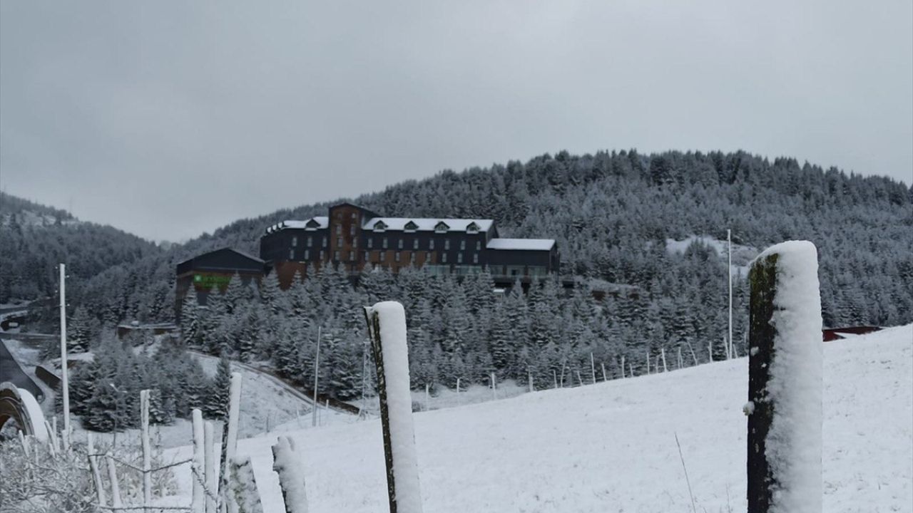 Karadeniz Bölgesi'nde Yüksek Kesimlerde Kar Yağışı