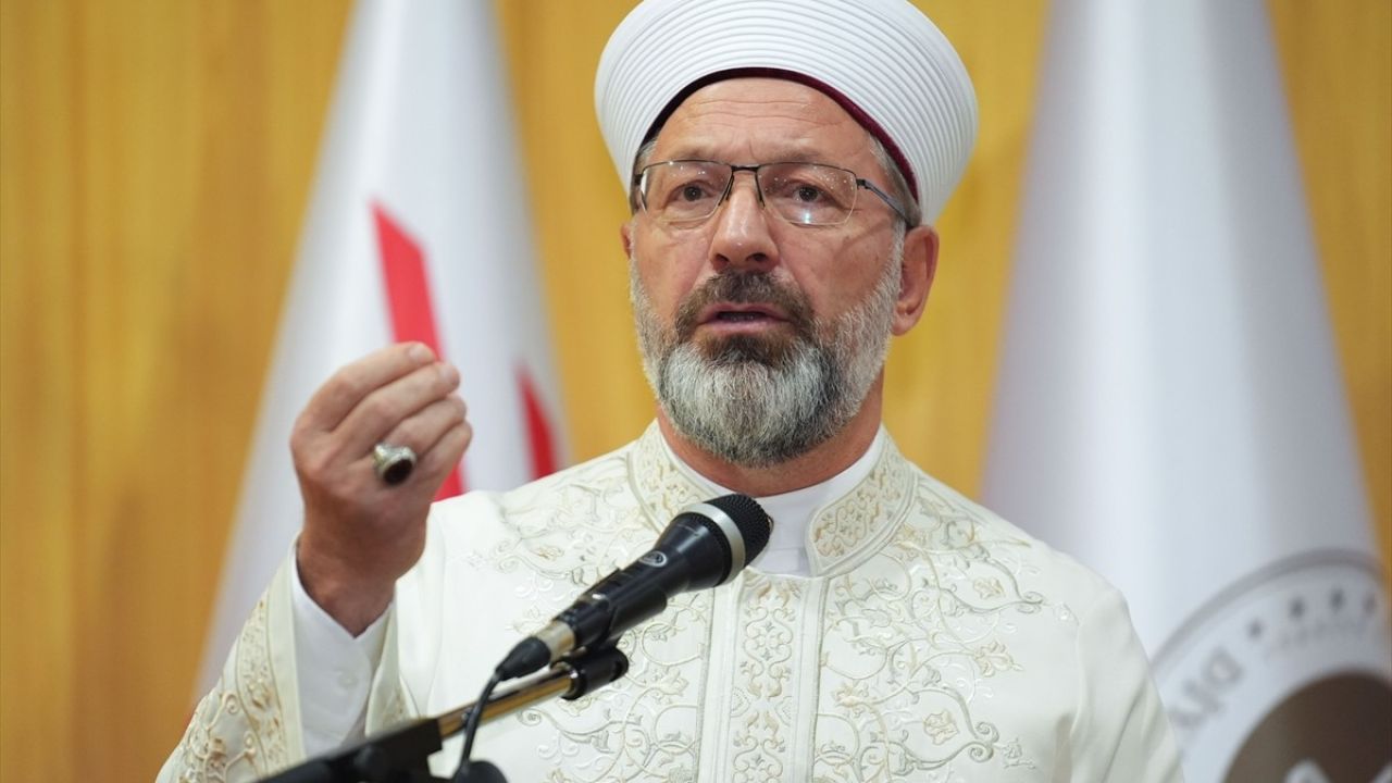 İlahiyat Fakülteleri Uluslararası Sempozyumu'nda Diyanet Başkanı Erbaş'tan Önemli Açıklamalar