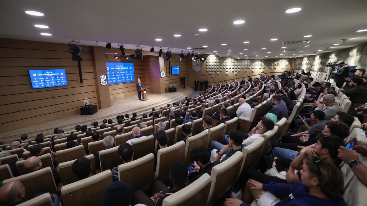 TBMM Başkanı Kurtulmuş, Aydın'da STK Temsilcileriyle Buluştu