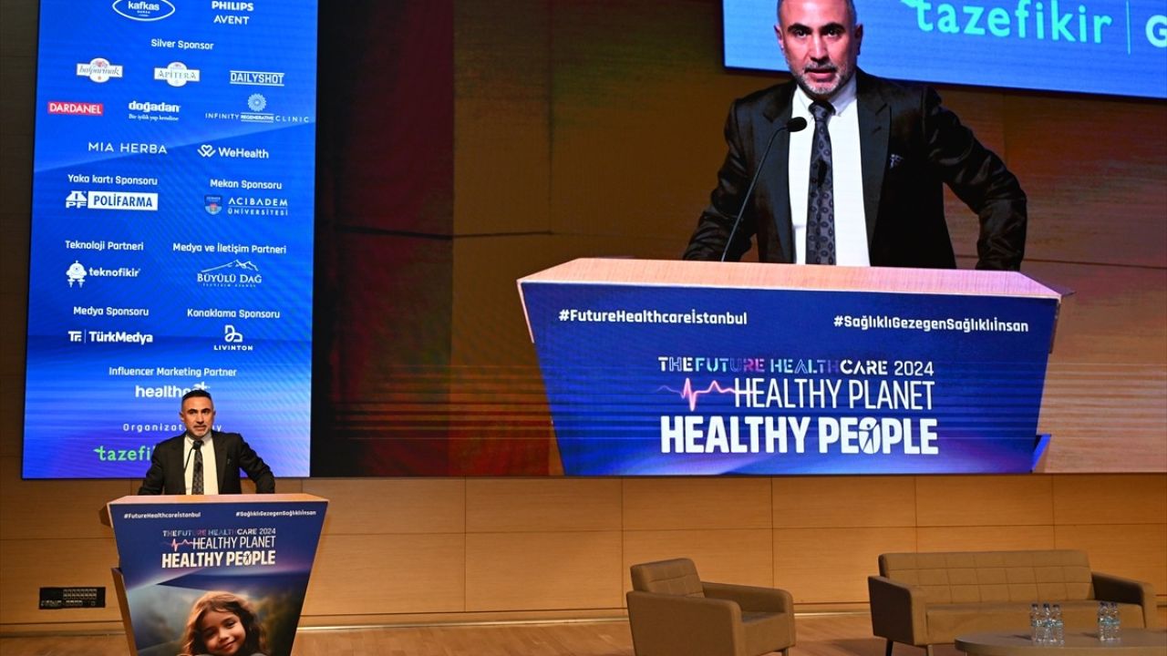 The Future Healthcare İstanbul 2024: Yapay Zeka ve Sağlık Hizmetleri Üzerine Tartışmalar