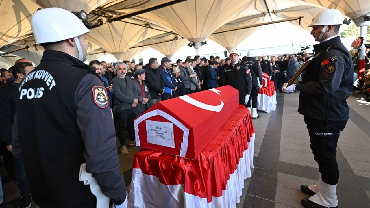 TUSAŞ'taki Terör Saldırısı Sonrası Şehit Mühendis Zahide Güçlü Ekici'ye Veda