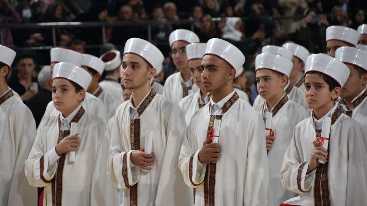 Diyanet Akademisi Başkanı Kaan, Afyonkarahisar'da Hafızlık İcazet Törenine Katıldı