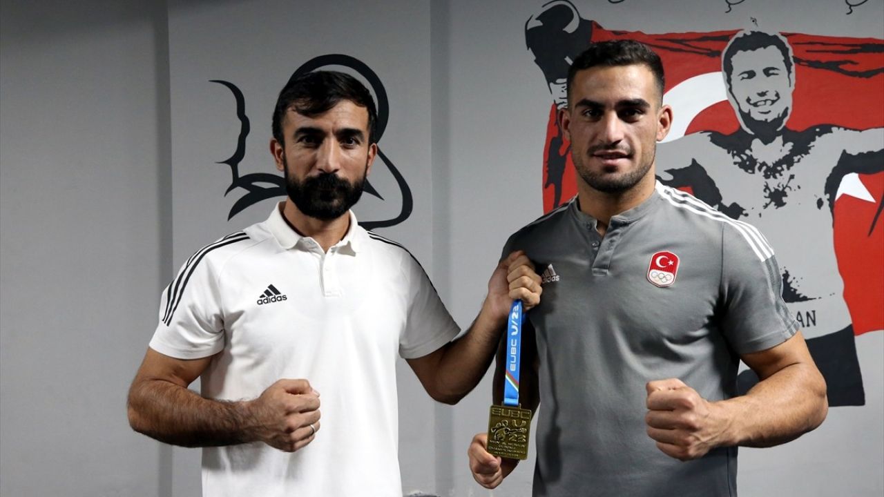 Milli Boksör Emrah Yaşar'dan Dünya ve Olimpiyat Hedefi