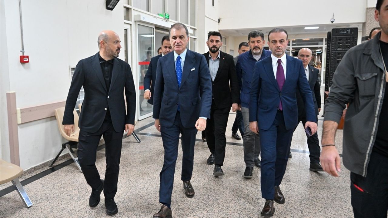 AK Parti Sözcüsü Ömer Çelik, Yaralı Murtaza Önder Yücel'in Ailesini Ziyaret Etti